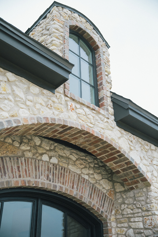 Brick Arch Exterior Front door arch with brick and stone Brick Arch Exterior #BrickArch #Exterior