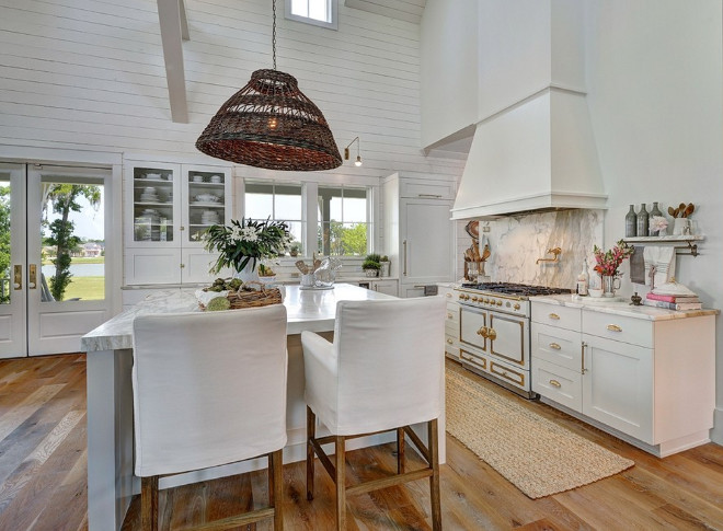 White French Range Kitchen with White French Range Brass White French Range #WhiteFrenchRange #WhiteRange #FrenchRange