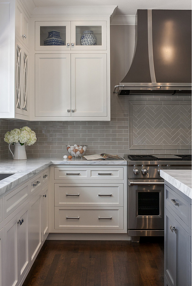 Kitchen with Grey Backsplash - Home Bunch Interior Design