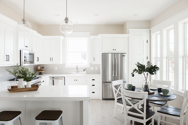 Small kitchens This small kitchen features a great layout and the neutral colors help the space to feel larger that it actually is