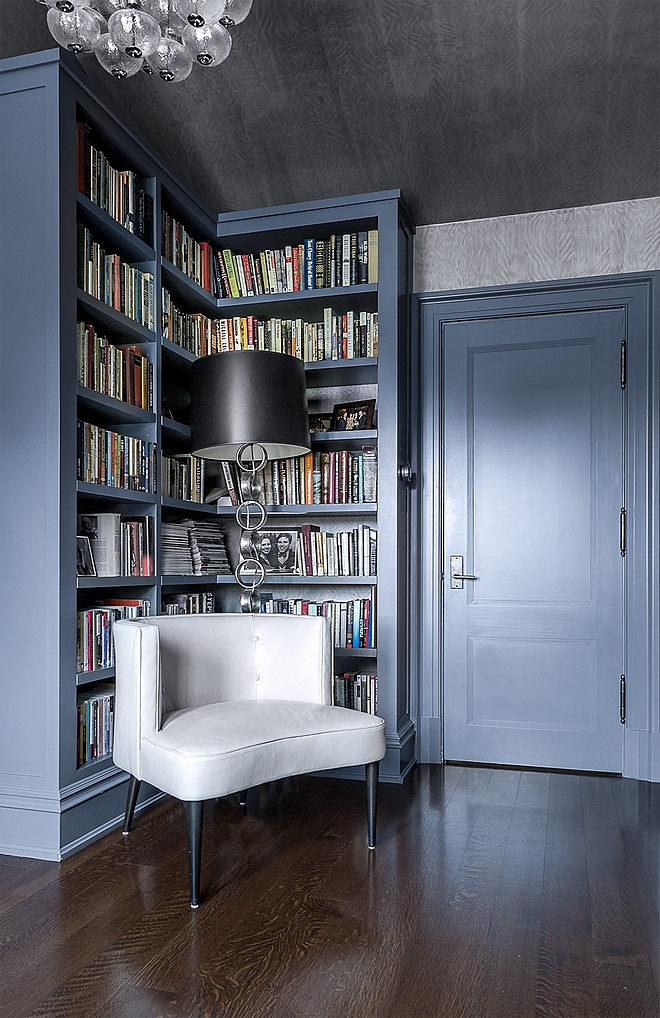 Small Library reading nook #smalllibrary #readingnook