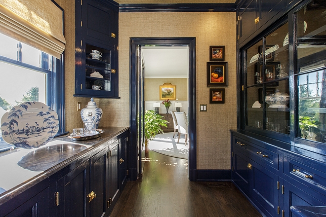 High-gloss Navy Butler's Pantry High-gloss Navy Butler's Pantry High-gloss Navy Butler's Pantry High-gloss Navy Butler's Pantry #Highgloss #NavyButlersPantry