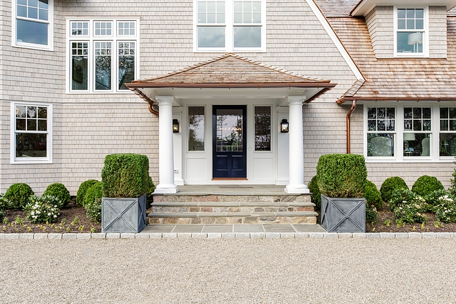 White exterior trim Benjamin Moore Decorators White White exterior trim paint color White exterior trim White exterior trim #Whiteexteriortrim #trim #paintcolor