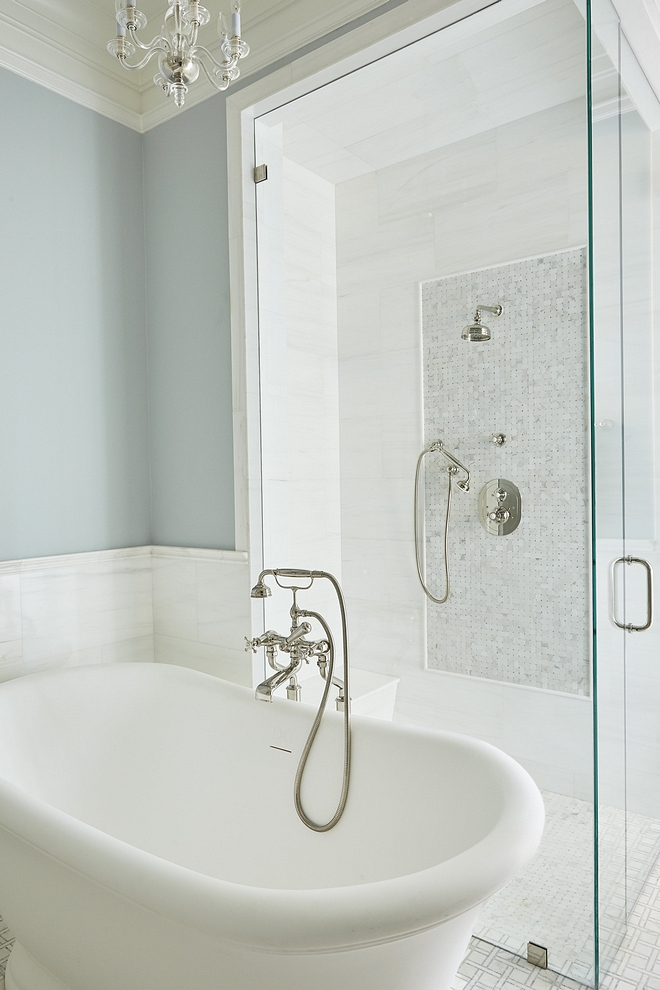 Traditional Bathroom Soft blue Traditional Bathroom with white marble and glass chandelier Traditional Bathroom Traditional Bathroom #TraditionalBathroom