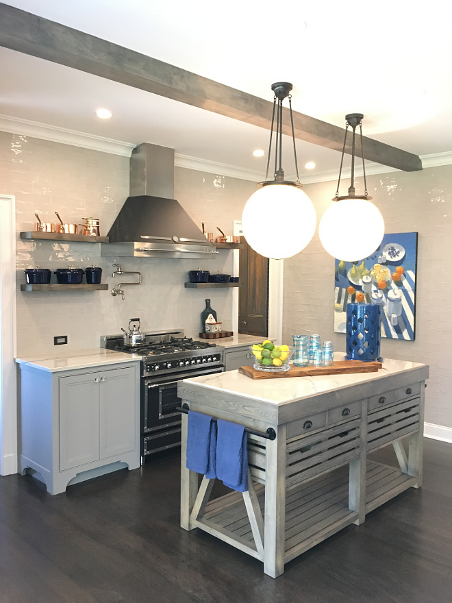 Grey tile Kitchen Kitchen with grey tile backsplash see tile source on Home Bunch #kitchen #greytile