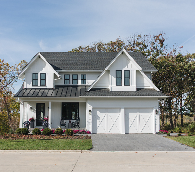 Board and batten James Hardie Arctic White more details on Home Bunch blog Board and batten James Hardie Arctic White #Boardandbatten #JamesHardieArcticWhite