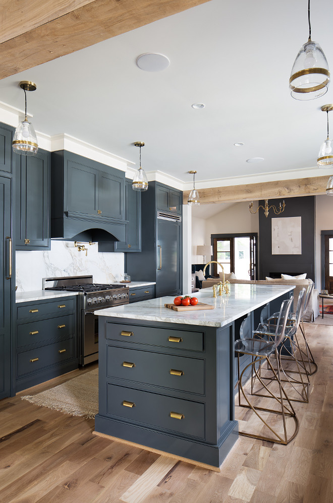 Navy blue kitchen paint color is shared on HomeBunch blog