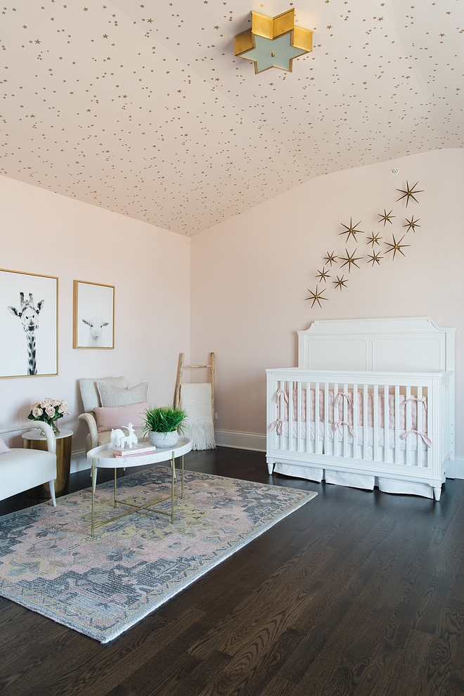 Star Wallpaper Star Wallpaper nursery with Star Wallpaper on ceiling source on Home Bunch #StarWallpaper