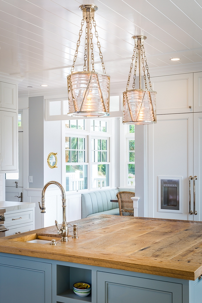 Kitchen island with reclaimed wood countertop and Visual Comfort Ralph Lauren Home Chatham Lantern Pendants #kicthenisland #pendants #islandlanterns #VisualComfort RalphLaurenHomeChathamLantern