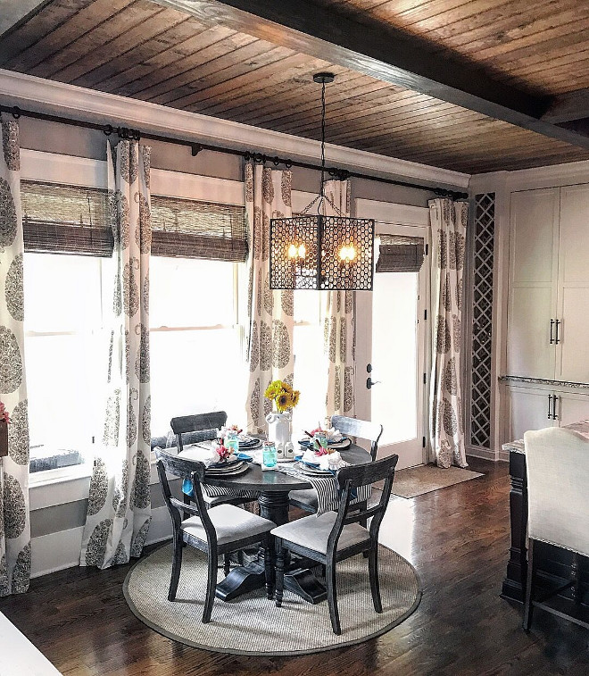 Farmhouse Breakfast Room painted in Sherwin Williams Amazing Gray Farmhouse Breakfast Room #Farmhouse #BreakfastRoom