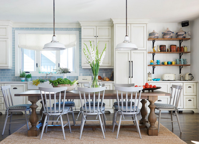 Cottage Kitchen Off white Cottage Kitchen with blue backsplash tile Cottage Kitchen Cottage Kitchen #CottageKitchen #bluebacksplashtile #bluebacksplash #bluetile